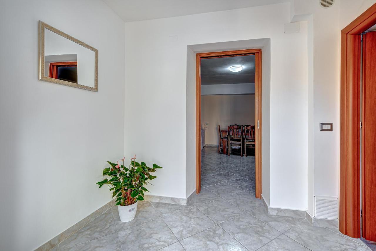Appartamento Mileva House Чивитавеккья Экстерьер фото